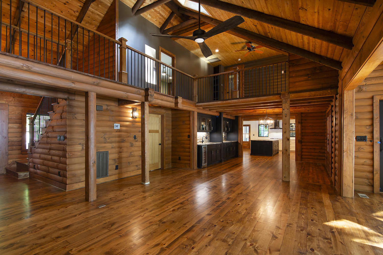 Luxury Cabin Great Room Vaulted Ceiling