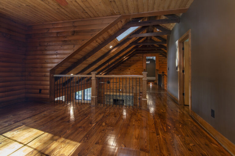 Luxury Log Cabin Skylight Office