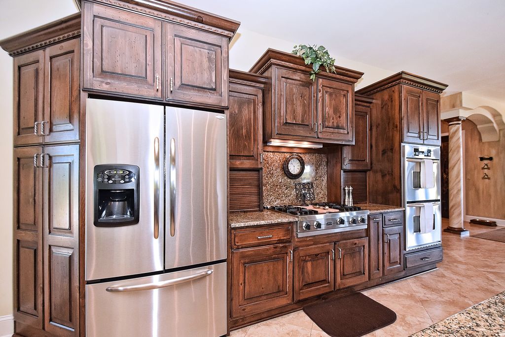 Dark Wood Kitchen Cabinets