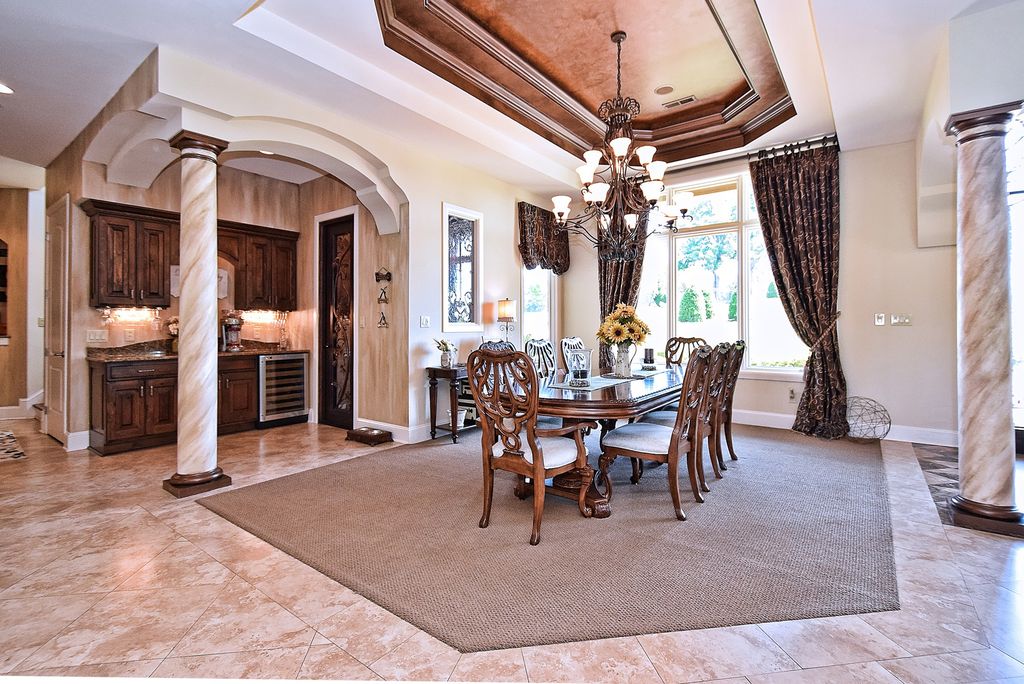 Dining Room Wet Bar